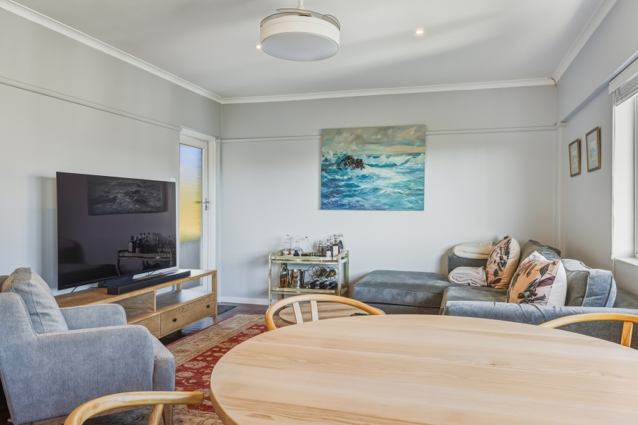 To Let 2 Bedroom Property for Rent in Gardens Western Cape